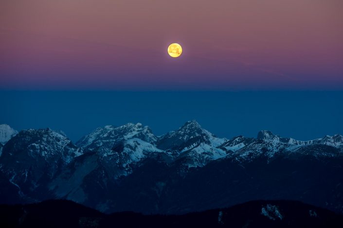 hamberg_moonSet_Website-1